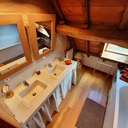 Le Du Bois De L'hiver, Grange De Caractere Avec Vue Sur Le Puy-de-dome
