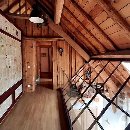 Le Du Bois De L'hiver, Grange De Caractere Avec Vue Sur Le Puy-de-dome Holiday home