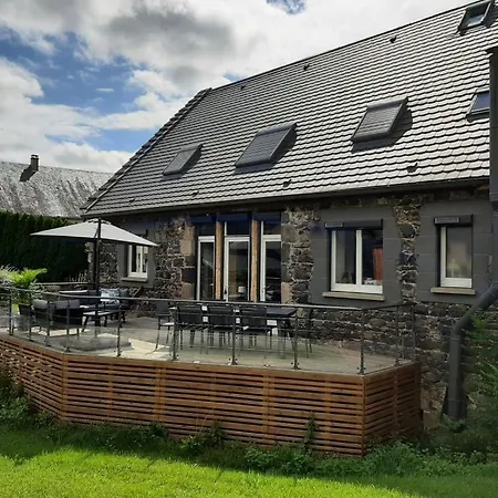 Le Du Bois De L'hiver, Grange De Caractere Avec Vue Sur Le Puy-de-dome Holiday home