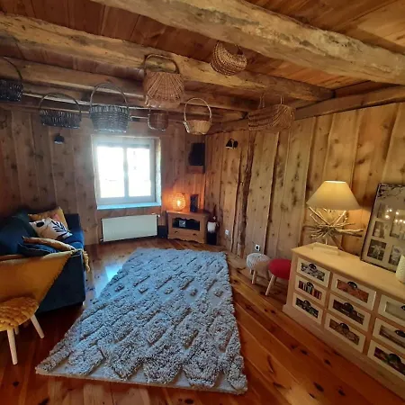 Le Du Bois De L'hiver, Grange De Caractere Avec Vue Sur Le Puy-de-dome *